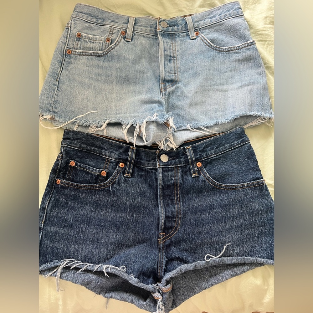 Levi’s 501 denim shorts size 27